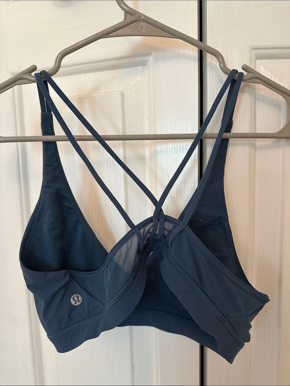 lululemon athletica Deep Blue Navy Strappy Sports Bra Size 8